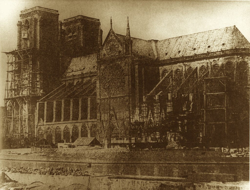 تاریخچه کلیسای نوتردام در پاریس